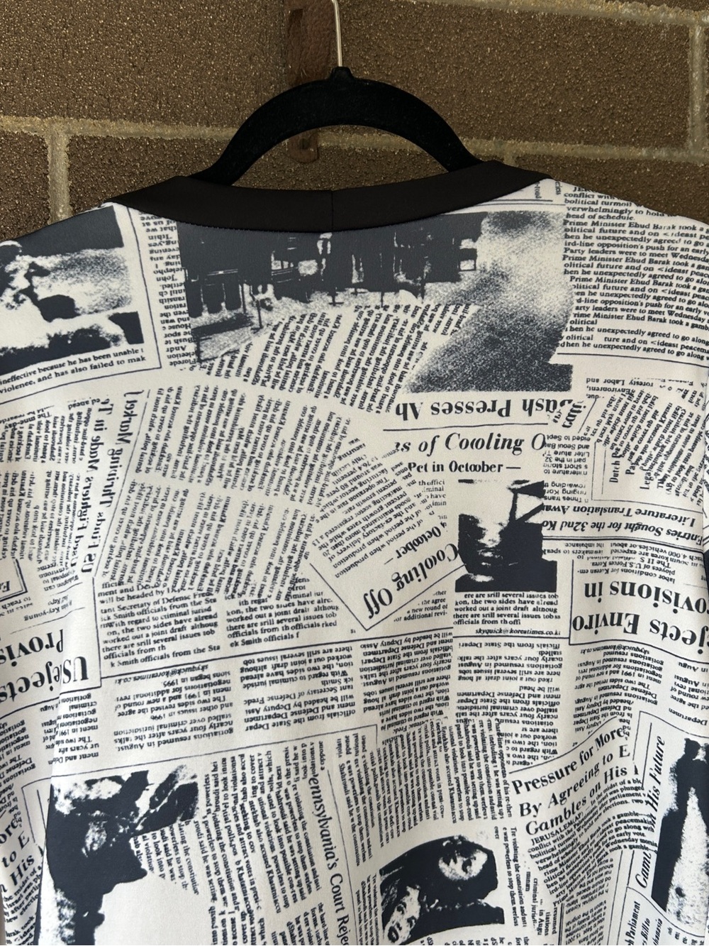 Newsprint Graphic Midi Duster/Summer Layering | Medium - Picture 6 of 9